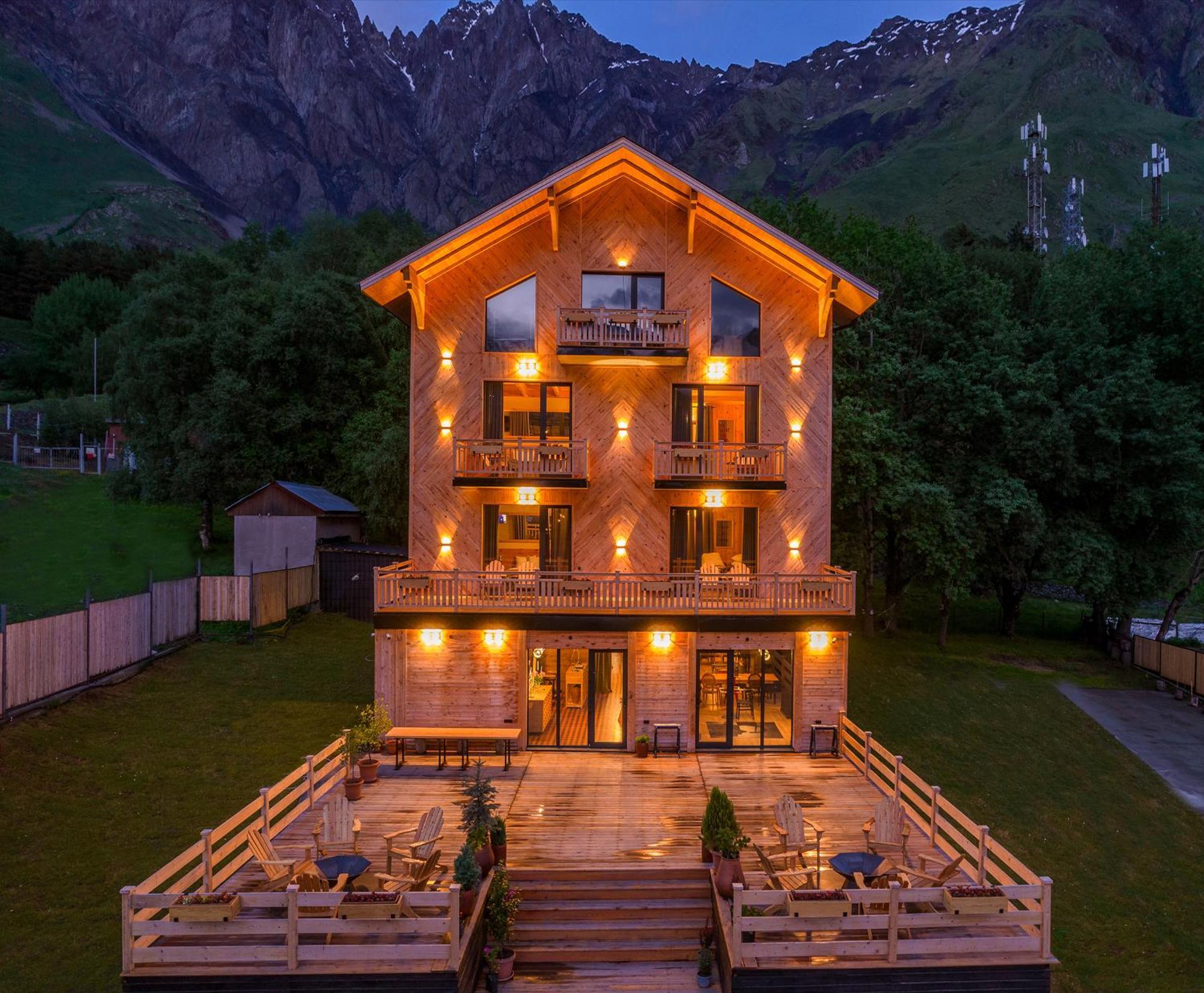 1740 Boutique Hotel Kazbegi Eksteriør billede