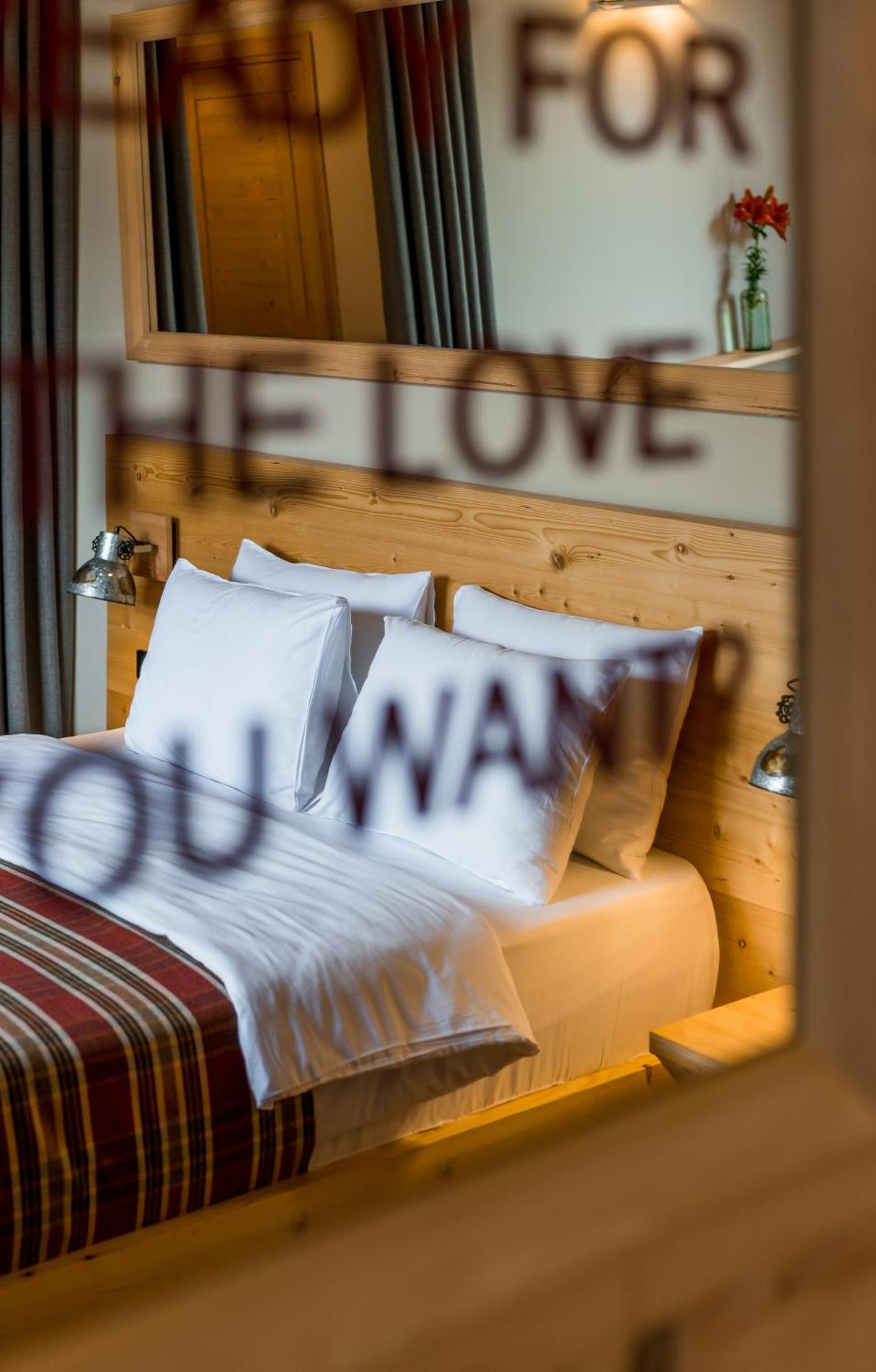 1740 Boutique Hotel Kazbegi Eksteriør billede
