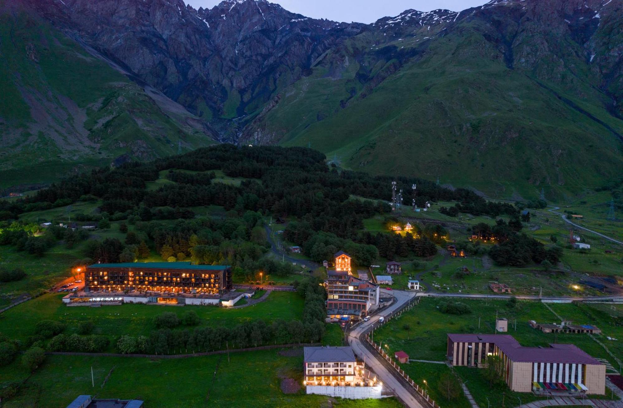 1740 Boutique Hotel Kazbegi Eksteriør billede