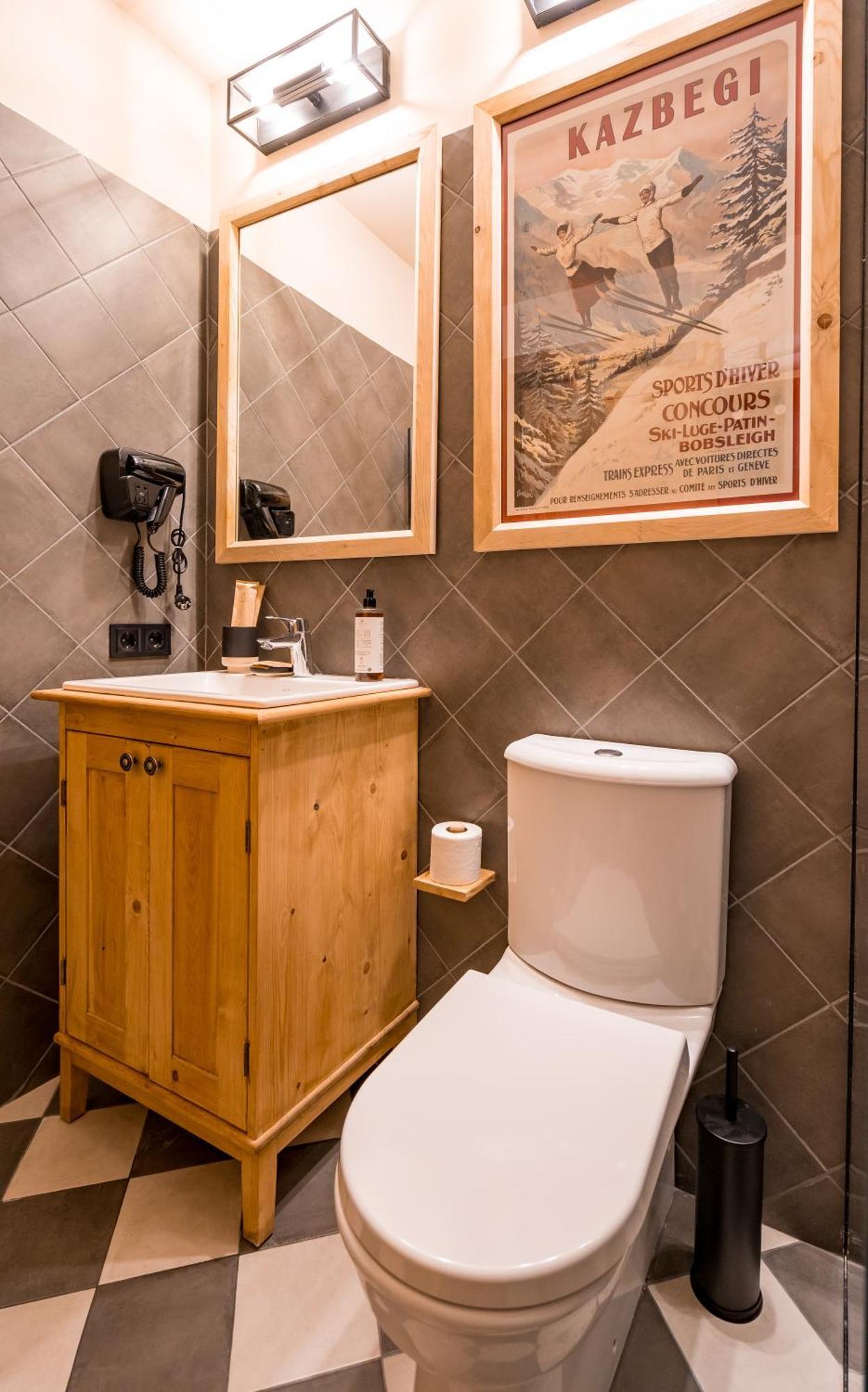 1740 Boutique Hotel Kazbegi Eksteriør billede