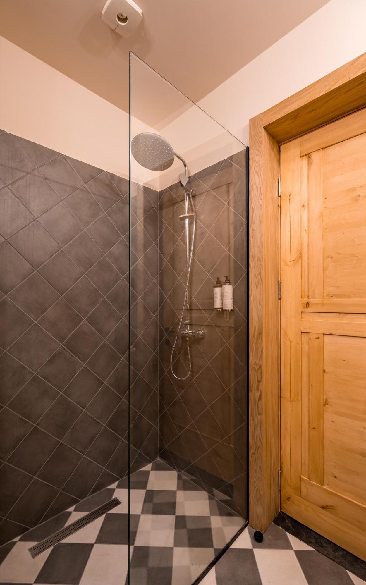 1740 Boutique Hotel Kazbegi Eksteriør billede