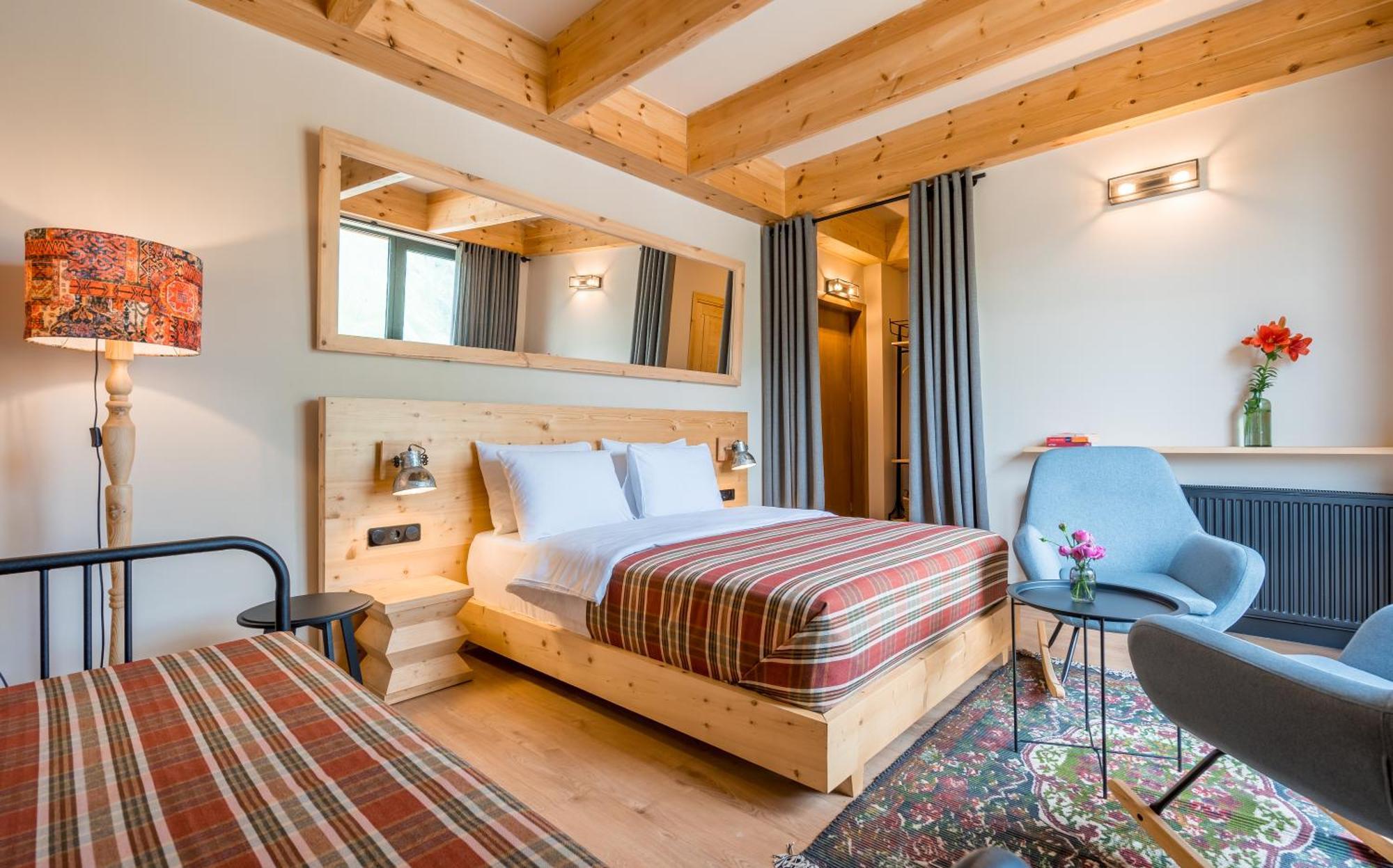 1740 Boutique Hotel Kazbegi Eksteriør billede