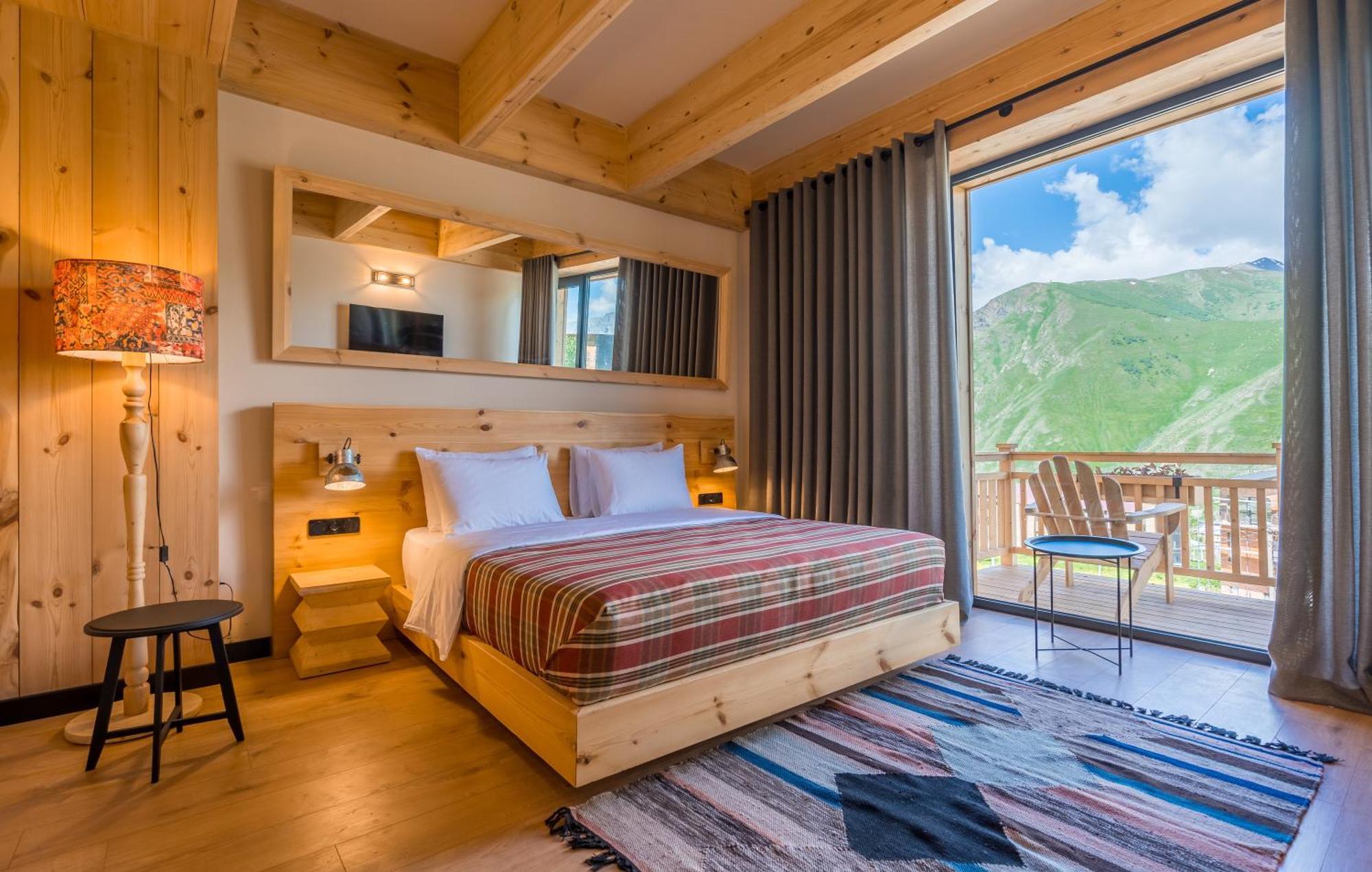 1740 Boutique Hotel Kazbegi Eksteriør billede