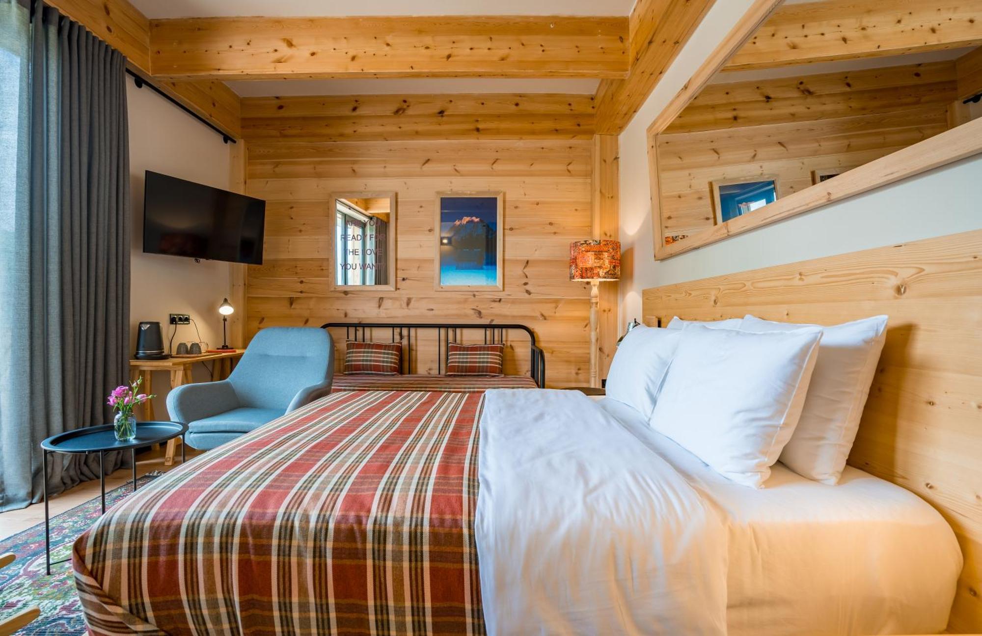 1740 Boutique Hotel Kazbegi Eksteriør billede